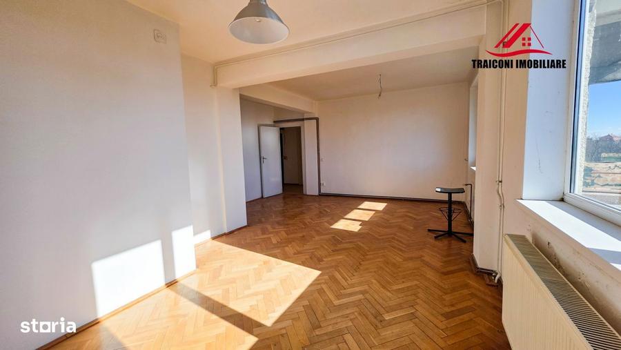 Apartament cu 3 camere decomandat în Ultracentral