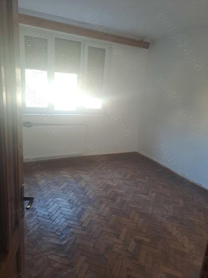 Apartament cu 2 camere în Calafat