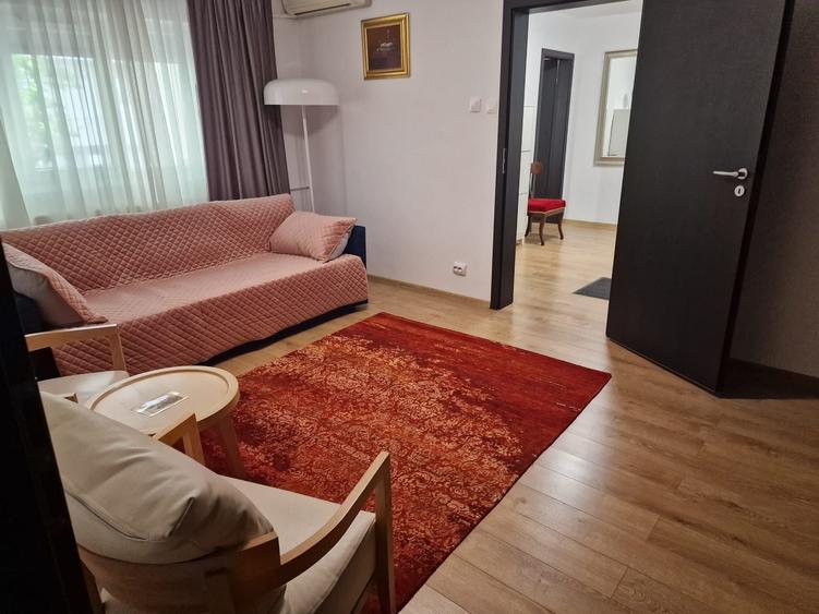 Apartament cu 2 camere semidecomandat în Moșilor