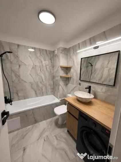 Apartament cu 3 camere decomandat în Florești