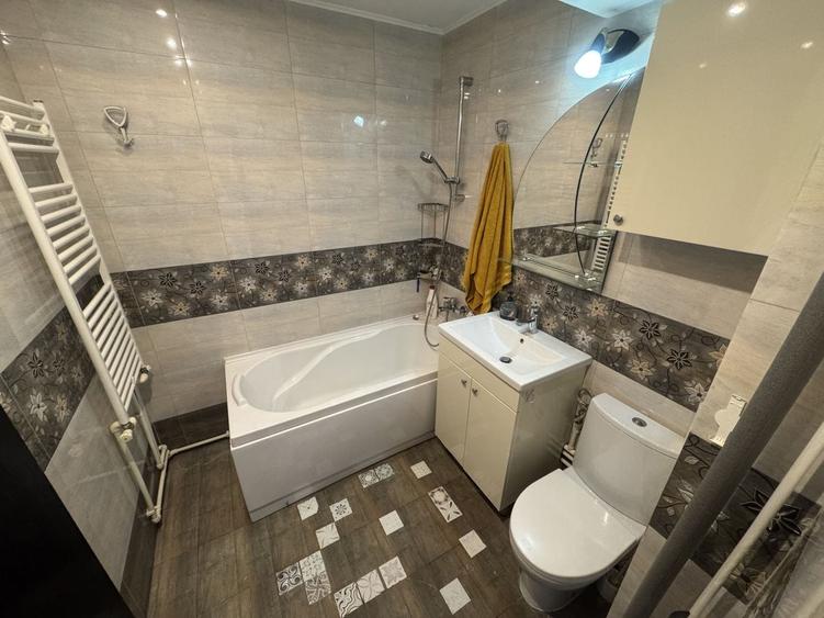 Apartament cu 2 camere decomandat, mobilat în Km 5