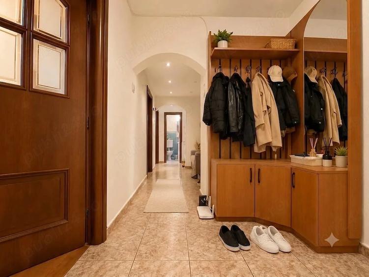 Apartament cu 3 camere decomandat în Colentina