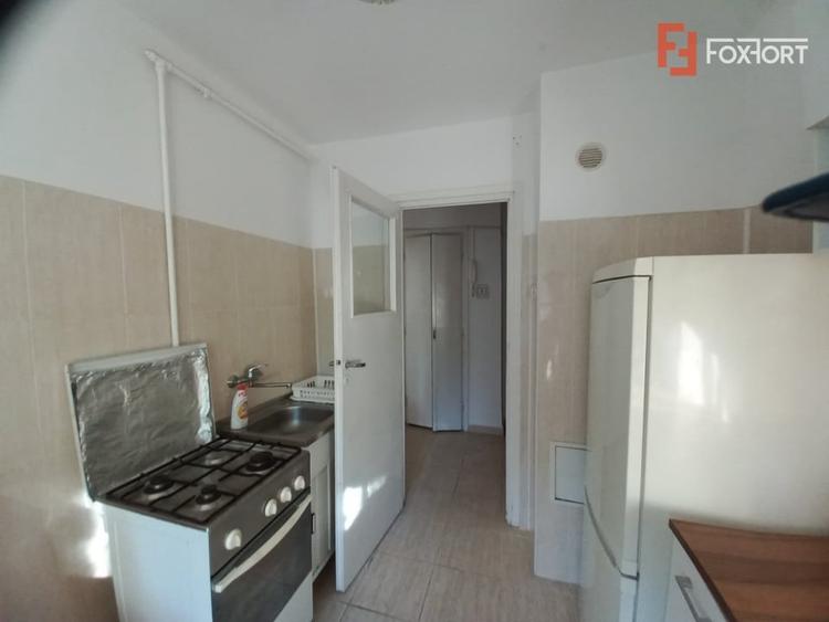Apartament cu 2 camere semidecomandat, mobilat în Tipografilor