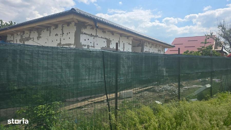 Casă cu 4 camere în Horlești