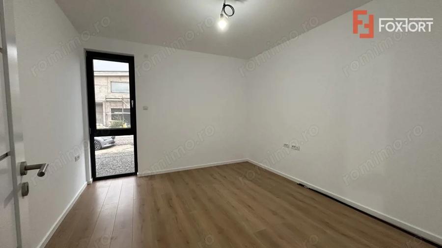 Casă cu 5 camere cu Teren 350 Mp în Central
