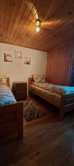 Casă cu 3 camere în Porumbacu de Sus