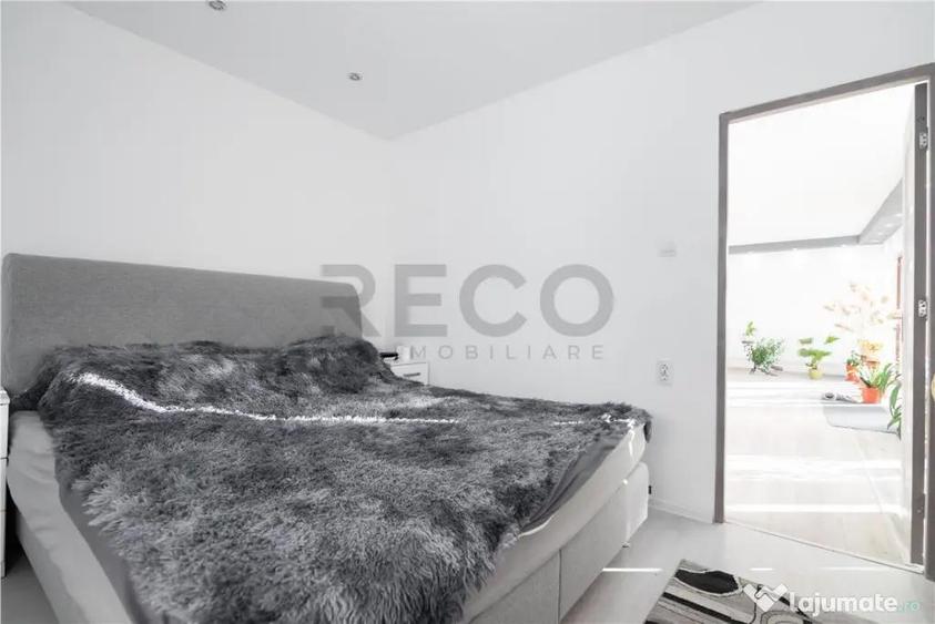 Casă cu 5 camere cu Teren 2900 Mp în Tarcea