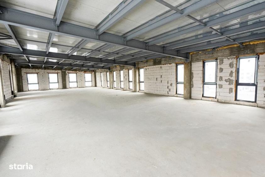 Spațiu comercial, de 1,078 mp, în Central