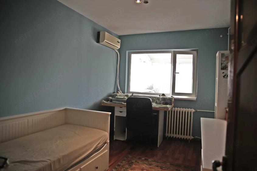 Apartament cu 4 camere decomandat în Colentina