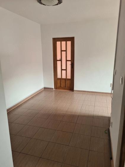 Apartament cu 2 camere decomandat în Precista