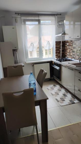 Apartament cu 2 camere decomandat în Ultracentral — fotografia 1