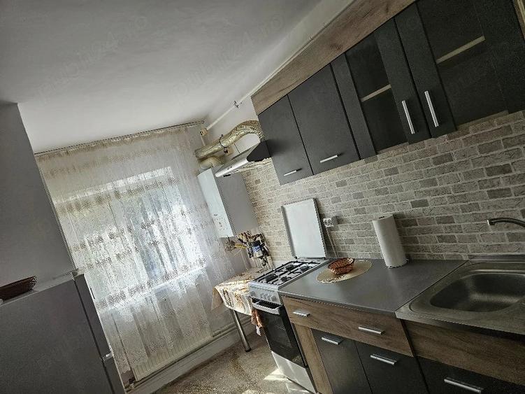 Apartament cu 2 camere decomandat în Vrancea