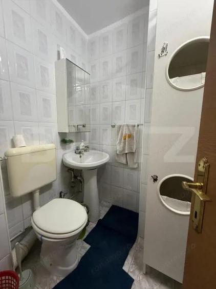 Apartament cu 4 camere decomandat în Vest