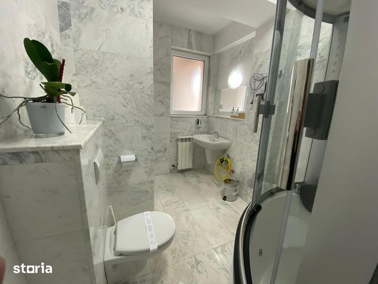 Apartament cu 6 camere decomandat în Timpuri Noi