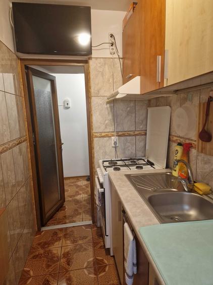 Apartament cu 2 camere semidecomandat în Sud
