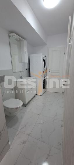 Apartament cu 2 camere semidecomandat, mobilat în Valea Adâncă
