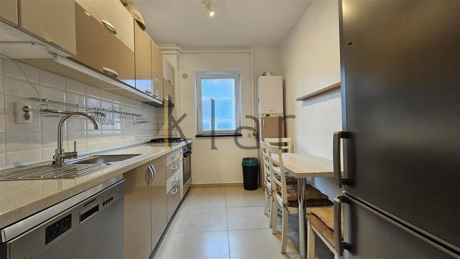 Apartament cu 2 camere semidecomandat, mobilat în Bună Ziua