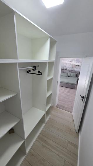 Apartament cu 2 camere decomandat în Kamsas