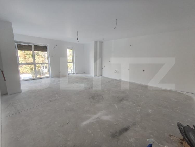 Apartament cu 3 camere decomandat în Iosia