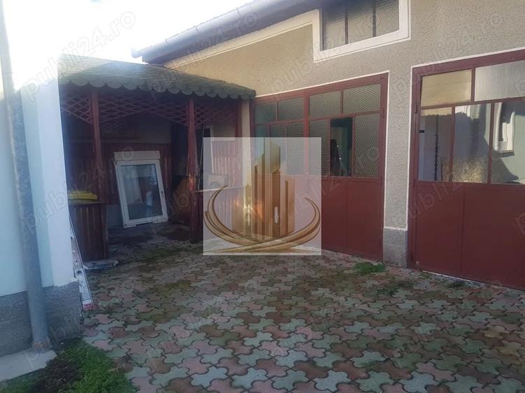 Casă individuală cu 3 camere cu Canalizare în Mehala