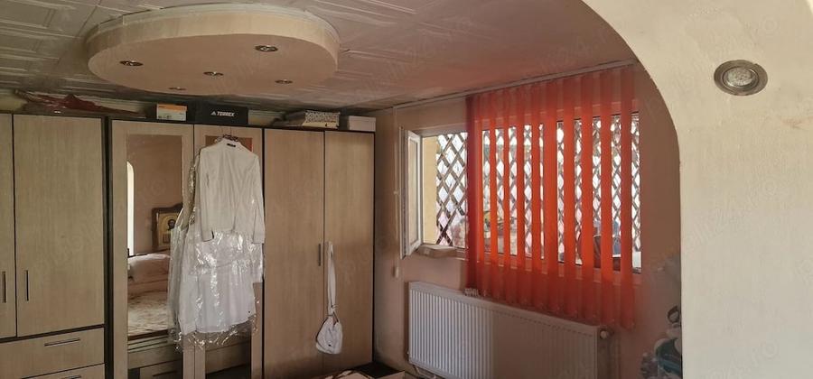 Casă cu 3 camere cu Teren 450 Mp în Bănești