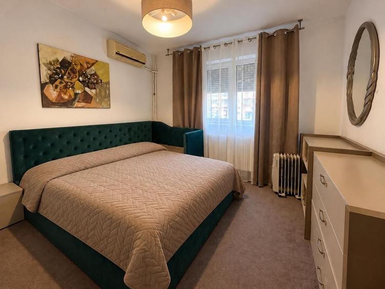 Apartament cu 3 camere decomandat, mobilat în Tomis Nord