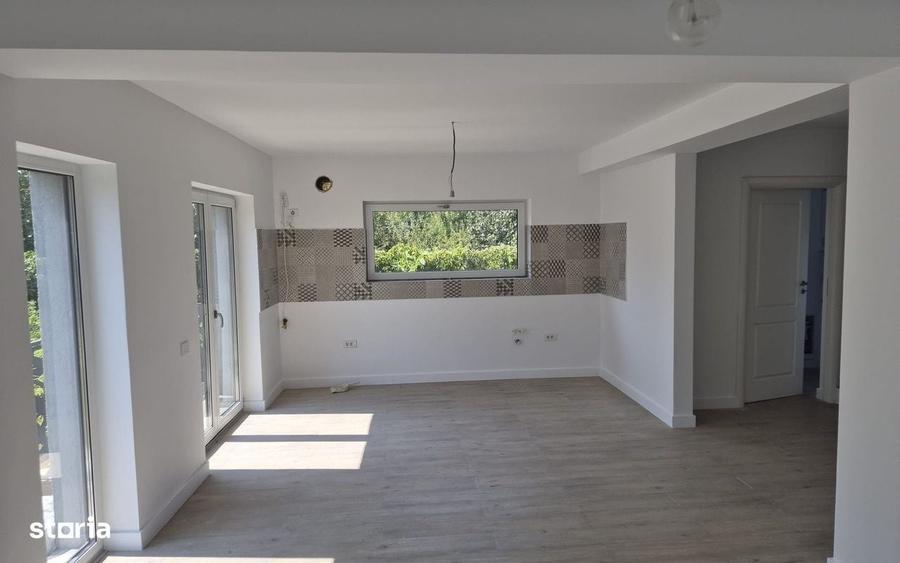 Casă cu 4 camere în Odăile