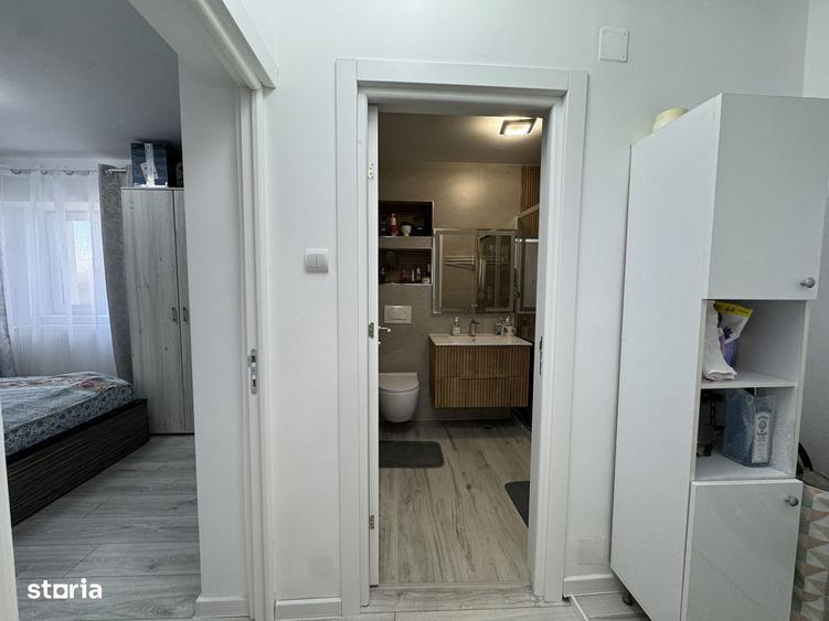 Apartament cu 3 camere decomandat în Nicolae Titulescu