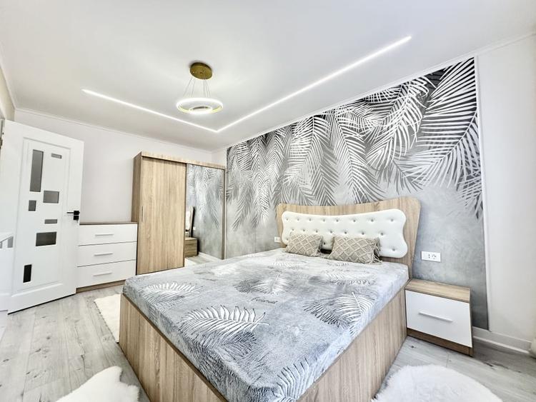 Apartament cu 3 camere semidecomandat, mobilat în Dâmbovița