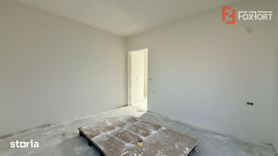 Casa individuala de vanzare, 8 camere + 4 bai - Mosnita Veche - 9