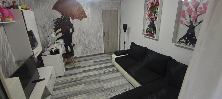 Apartament cu 3 camere decomandat în Uzina 2