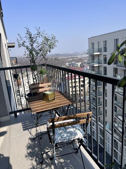 Apartament cu 2 camere decomandat în Străulești