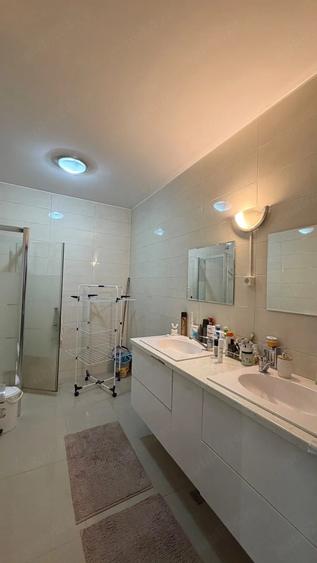 Apartament cu 2 camere decomandat în Iosia