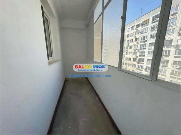 Apartament cu 3 camere decomandat în Tineretului