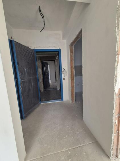 Apartament cu 3 camere decomandat în Theodor Pallady