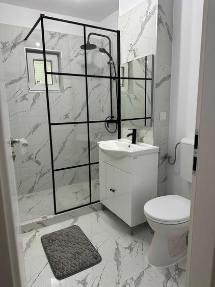 Apartament cu 3 camere decomandat în Grigorescu