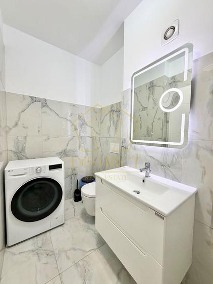 Apartament cu 3 camere semidecomandat, mobilat în Torontalului