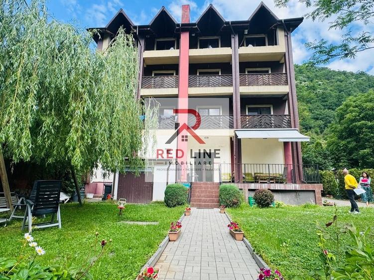 Hotel/Pensiune, de 1,865 mp, în Exterior Sud