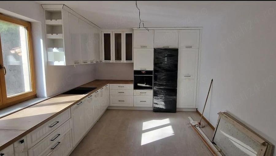 Casă cu 2 camere cu Teren 6296 Mp în Poiana Ampoiului