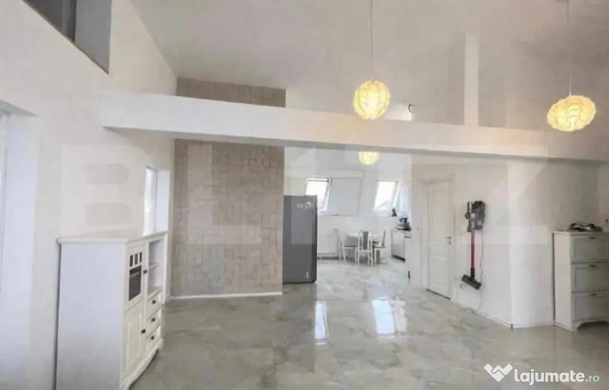 Apartament cu 3 camere decomandat în Rogerius