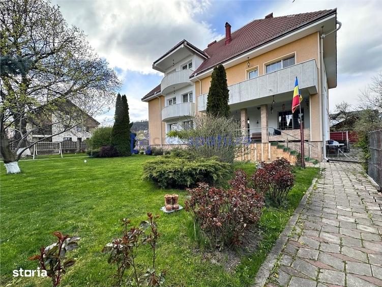 Casă cu 4 camere în Humulești