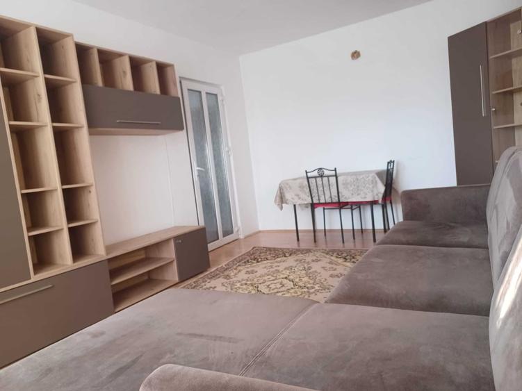 Apartament cu 2 camere decomandat în Tudor