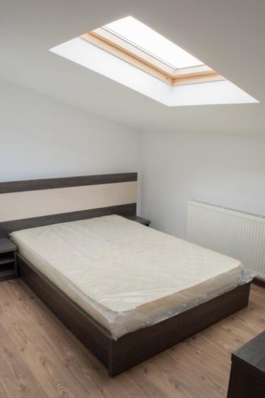 Apartament cu 3 camere decomandat, mobilat în Băneasa