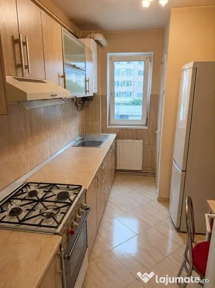 Apartament cu 2 camere semidecomandat în Central