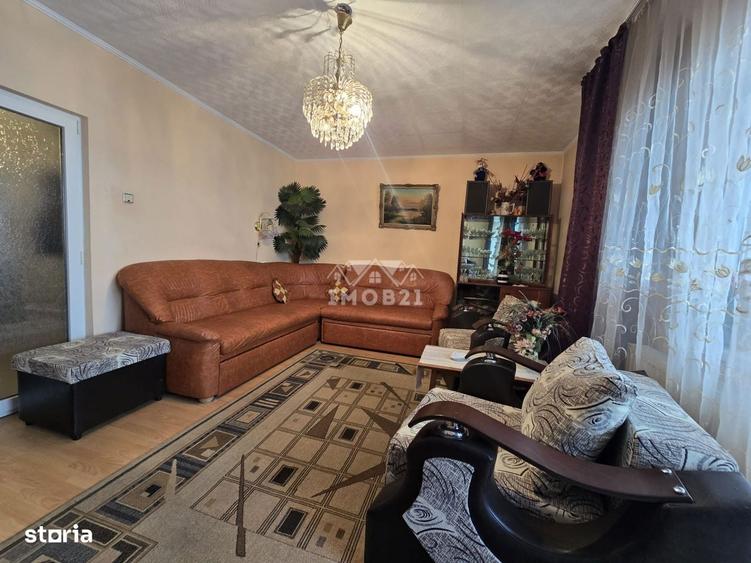 Apartament cu 4 camere decomandat în Bughea de Sus