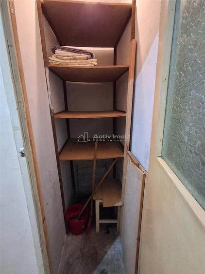Apartament cu 2 camere decomandat în Cuptoare (Reșița)