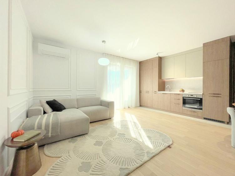 Apartament cu 2 camere decomandat, mobilat în Central