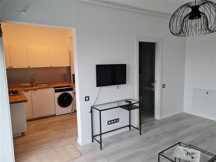 Apartament cu 2 camere decomandat, mobilat în Străulești