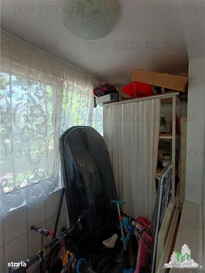 Apartament cu 4 camere decomandat în Ozana