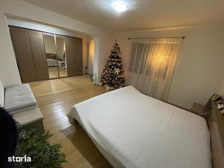 Apartament cu 5 camere în Blașcovici